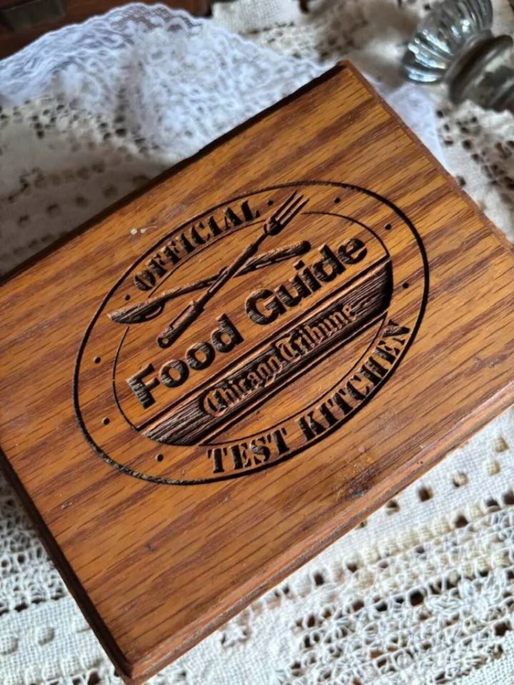 Chicago Tribune Test Kitchen Recipe Box – Vintage 1960s Kitchen History Piece, F - Picture 3 of 7